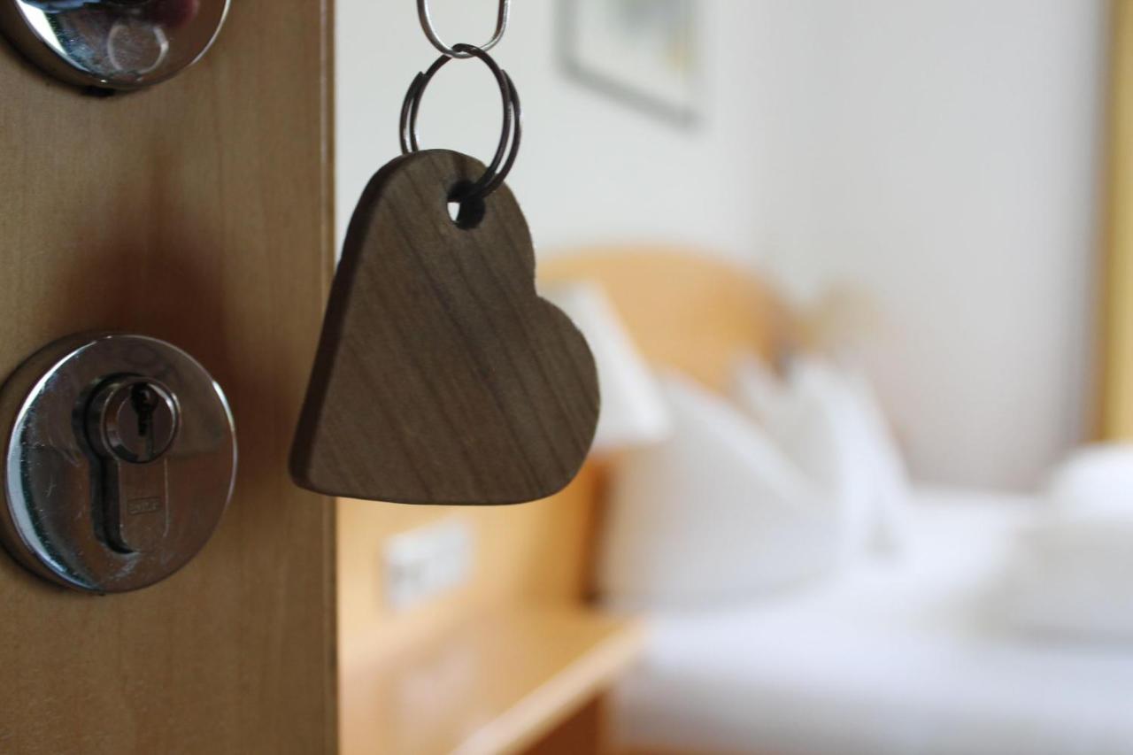 Wanderhotel Garni Cresta 施伦斯 外观 照片