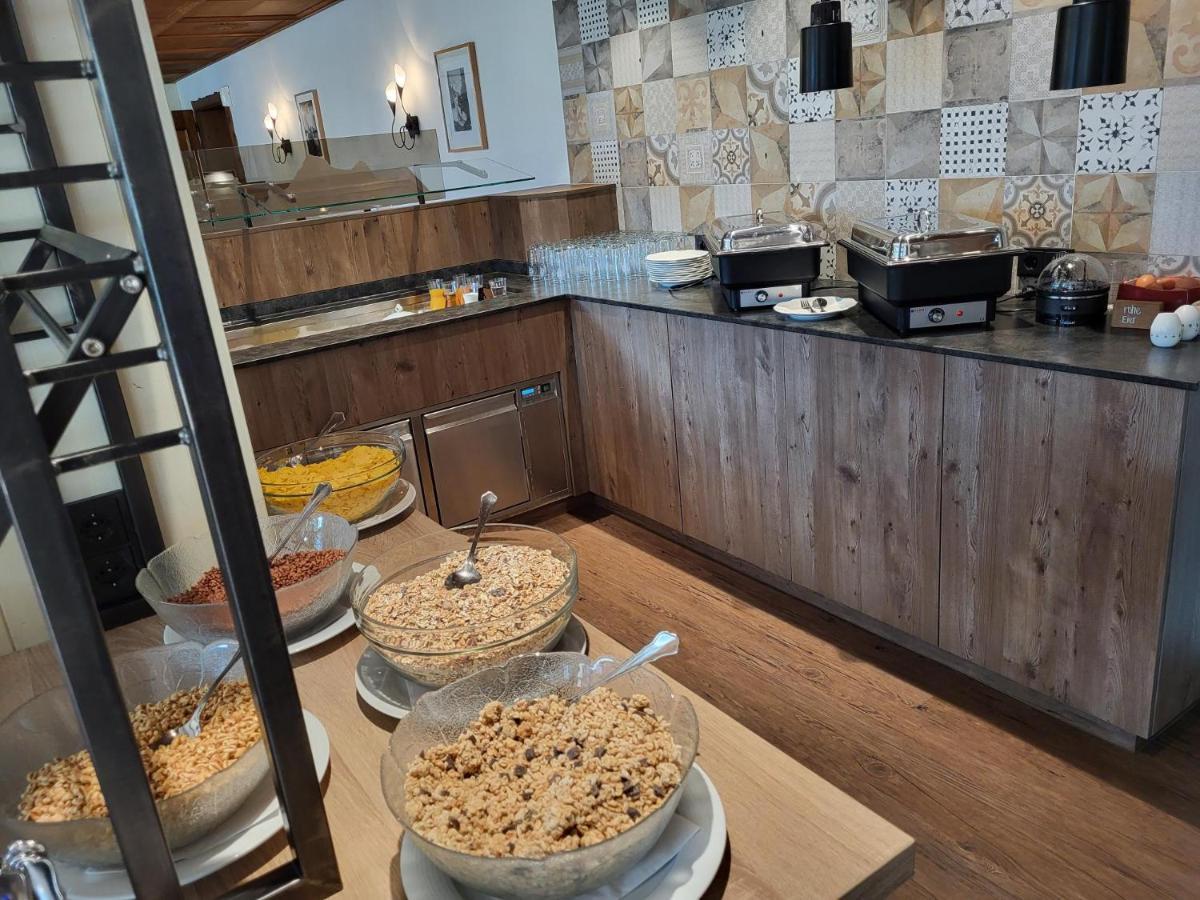 Wanderhotel Garni Cresta 施伦斯 外观 照片
